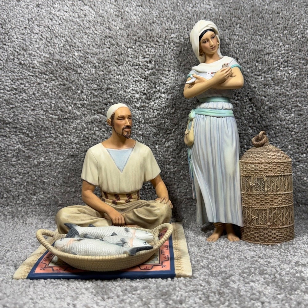 Lenox Miracle In Bethlehem The Townspeople Figurines Lynn‎ Bywaters Nativity 2pc